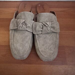BOC Men's Beige Loafers with Knot Detail